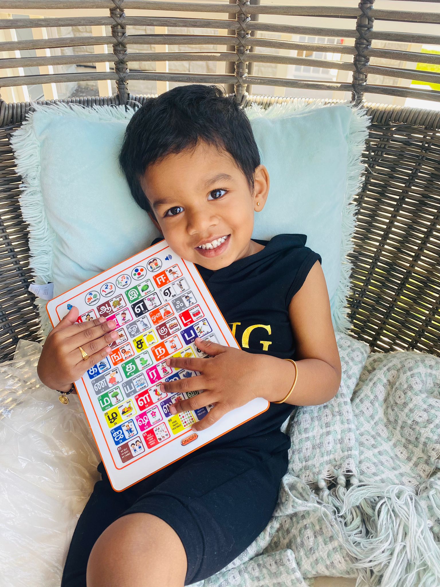 How to Teach a Second Language to Your Kid: 4 Must-Know Tips
