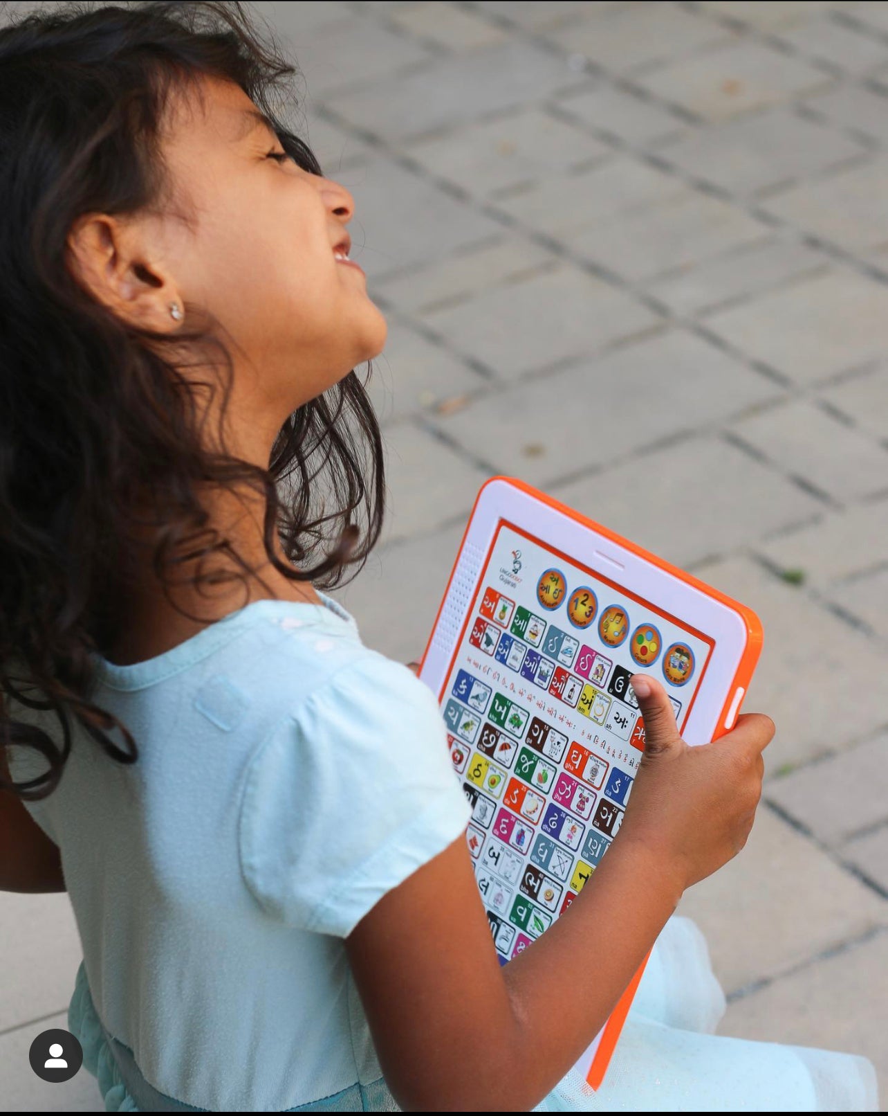 Being Bilingual: Benefits, Statistics and More